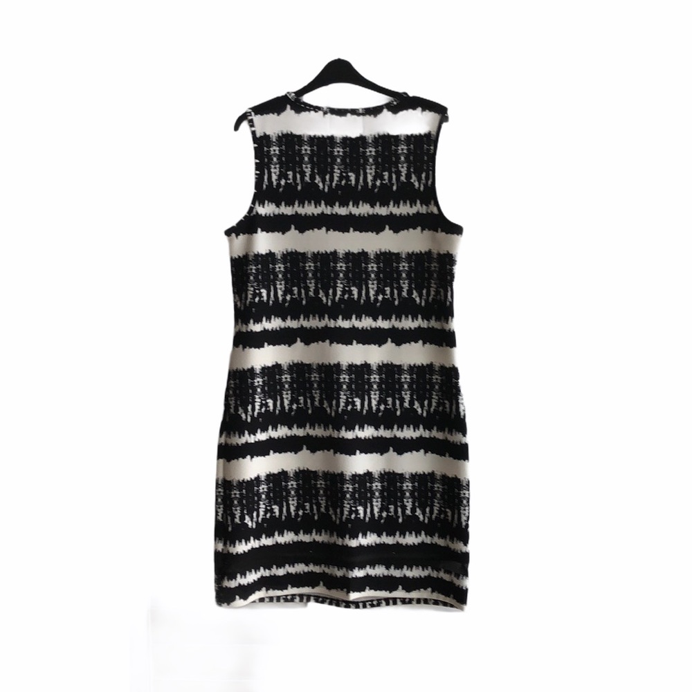 Point Zero Bodycon Dress - Picture 3 of 8